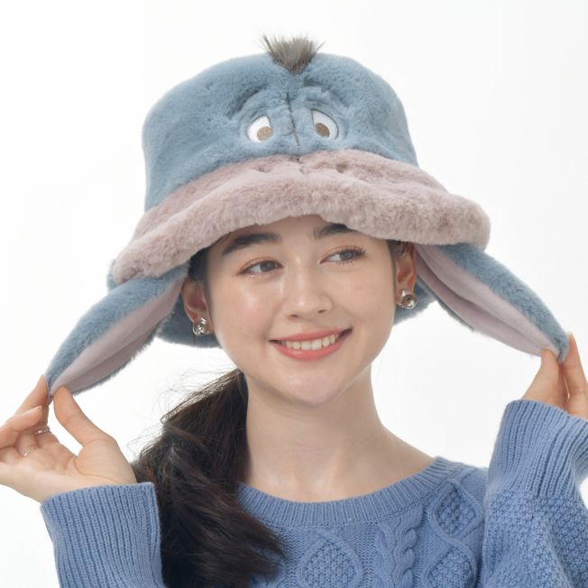 I-Ah Hut WINTER PARK FASHION Japan Disney Store