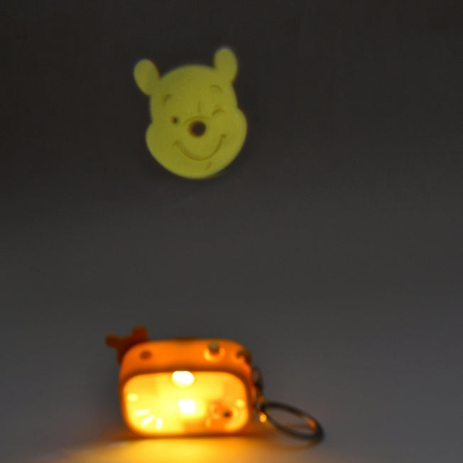 Winnie the Pooh Schlüsselanhänger mit Lichtprojektionskamera Japan Disney Store
