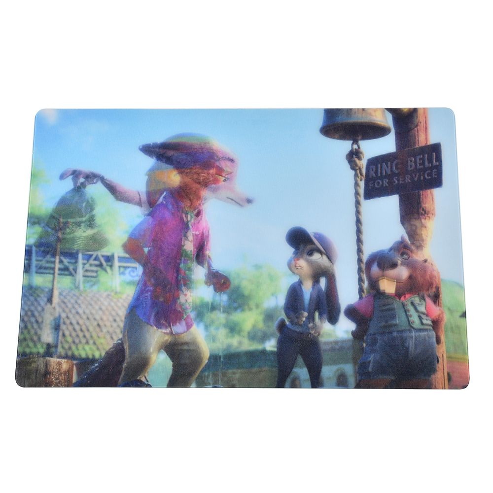 Zootopia 2 Lenticular Postkarte – Nick Wilde, Judy Hopps & Nibbles Maplestick – Marsh Market Szene