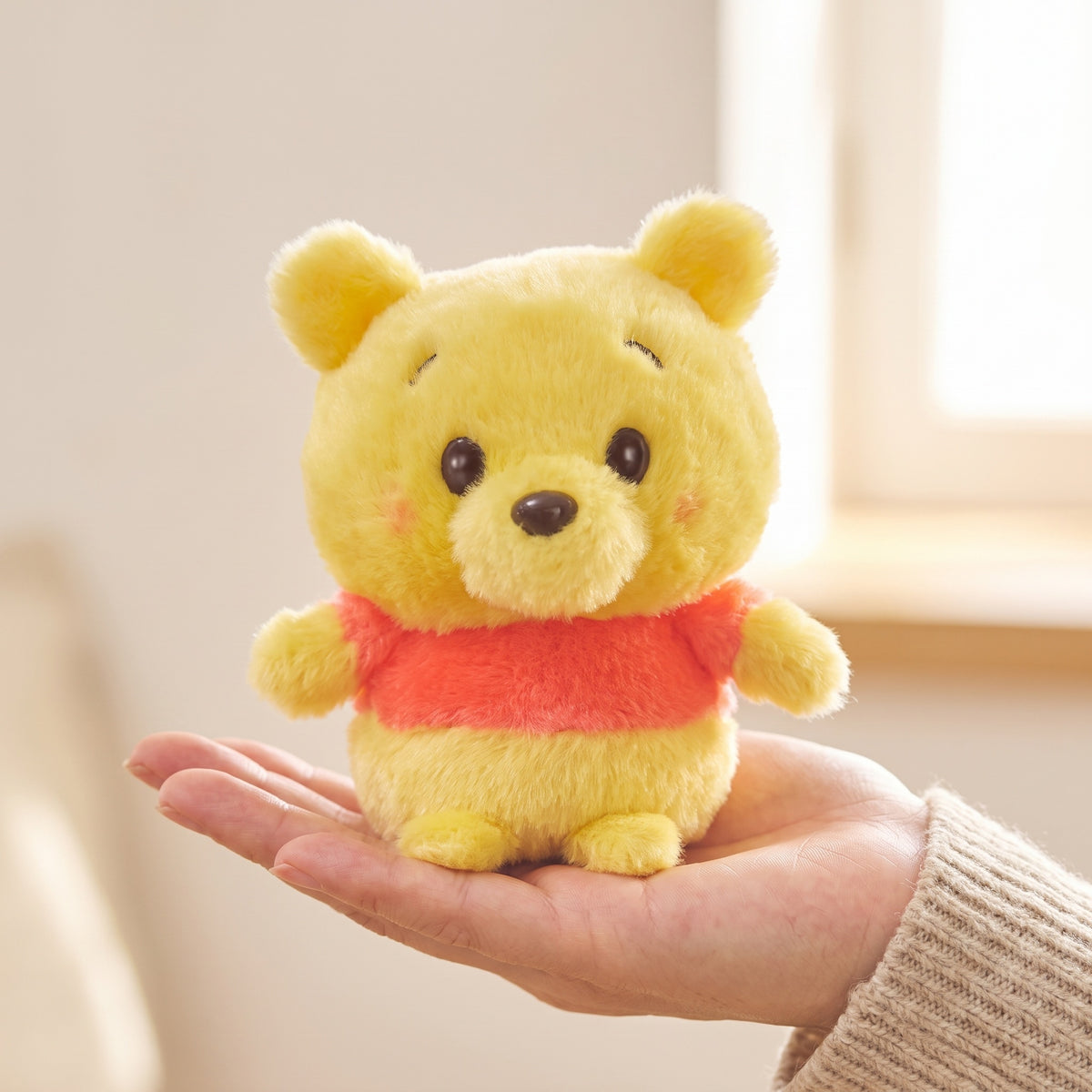 Winnie Puuh Urupocha-chan Kuscheltier 11 cm – Hände