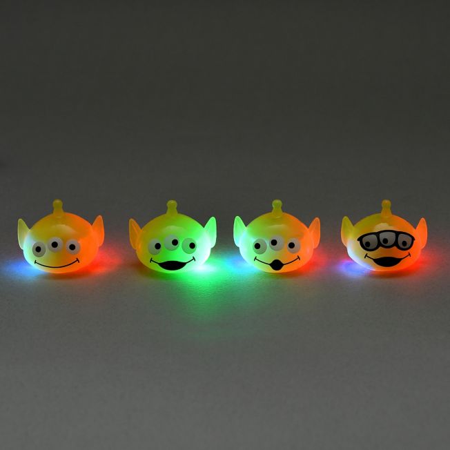 Disney Store - Little Green Men/Alien Geheimnis Badekugel mit Mascot zum Aufleuchten - Badezusatz Japan Disney Store