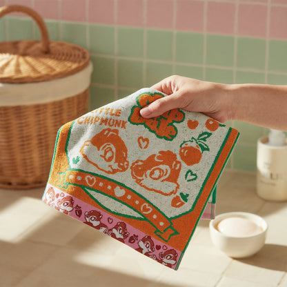 Chip &amp; Dale Guest Towel Popstar