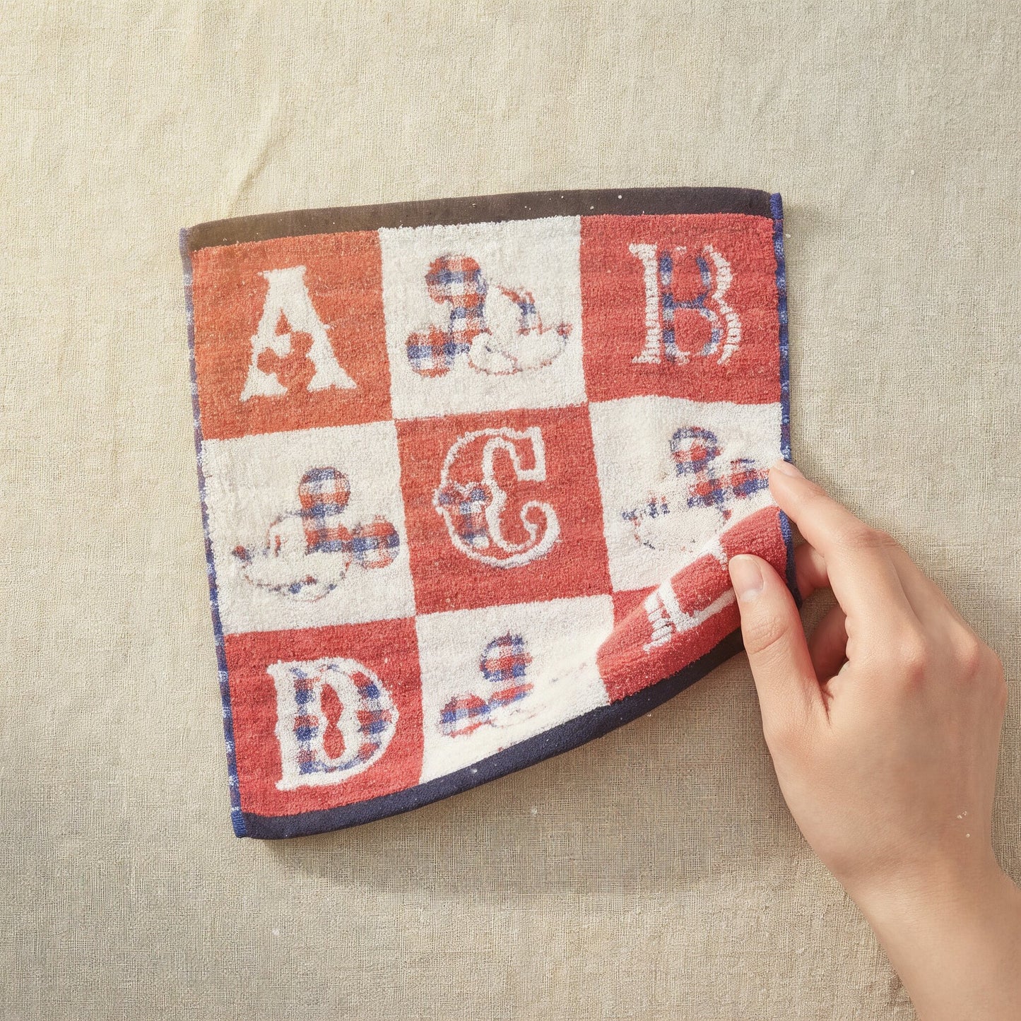 Mickey Maus Waschlappen Blockbuchstaben 34 × 36 cm