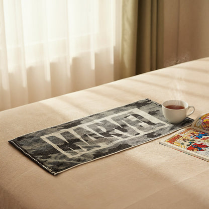 Marvel Handtuch mit Camouflage-Logo