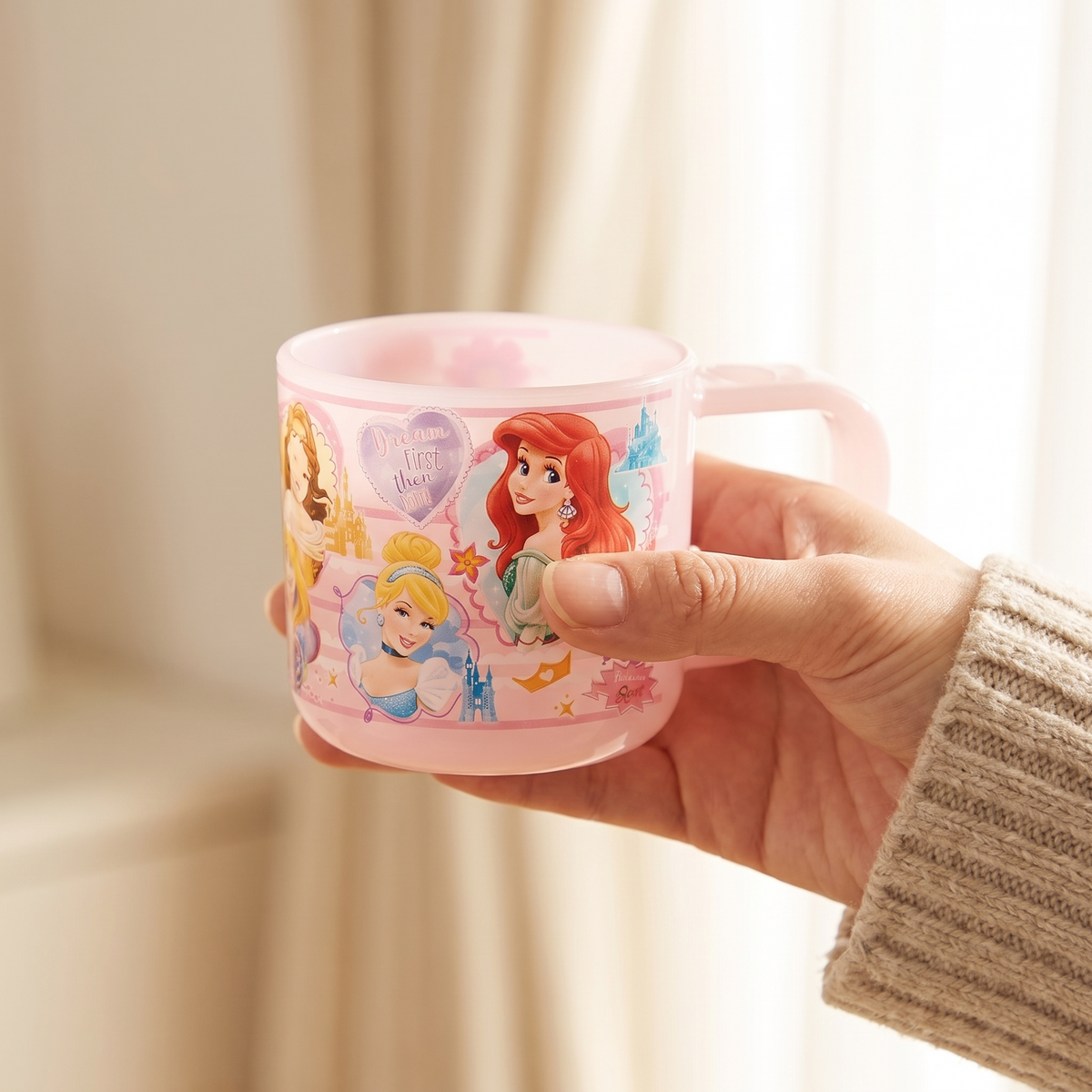 Prinzessin mit Zahnbürstenhalterbecher [180ml] – Hände